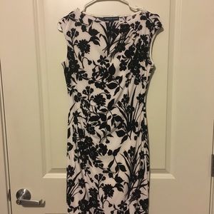 Women’s dress